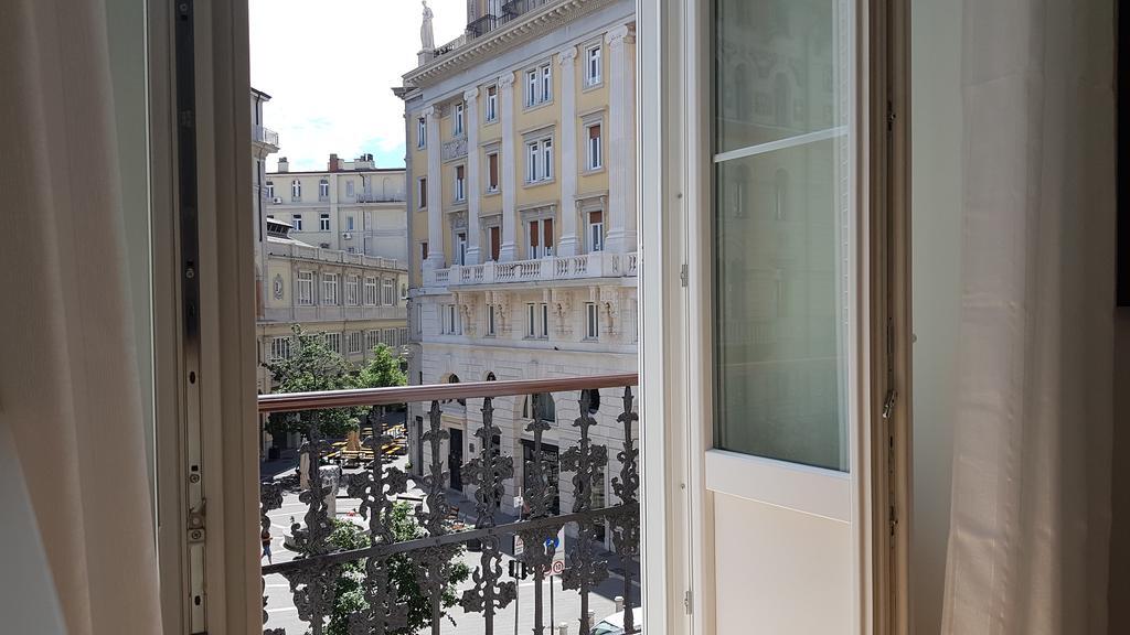Trieste Center Rooms & Apartments - Fiori Di Trieste Exterior photo